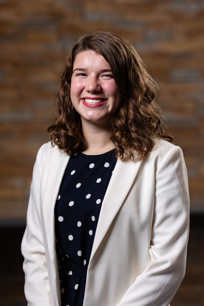Headshot of Natalie Eaves