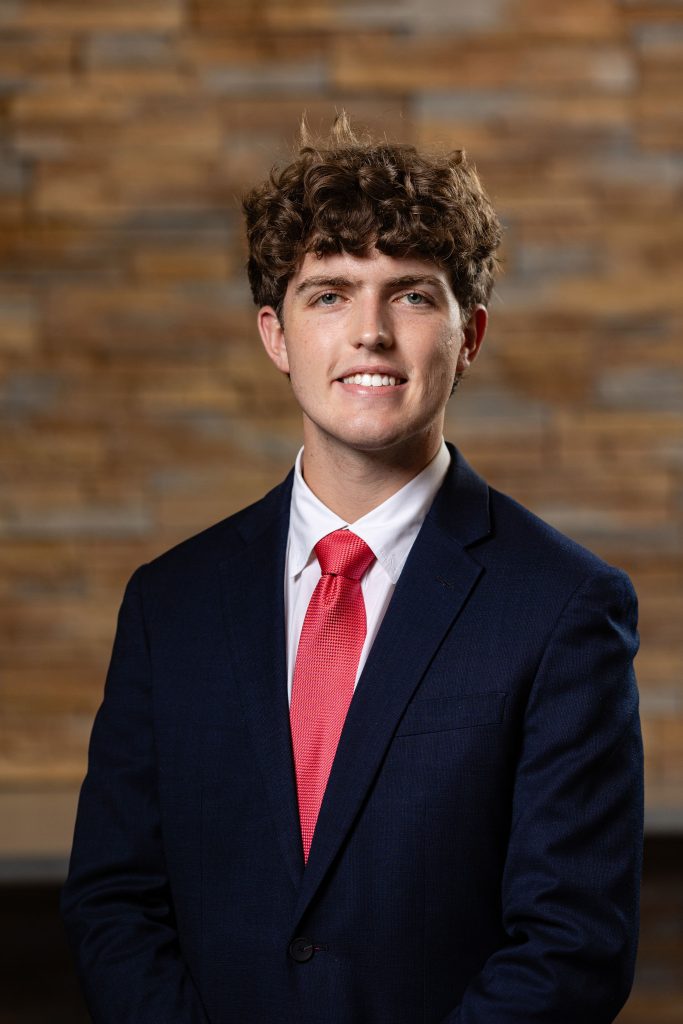 Headshot of Henry Mills