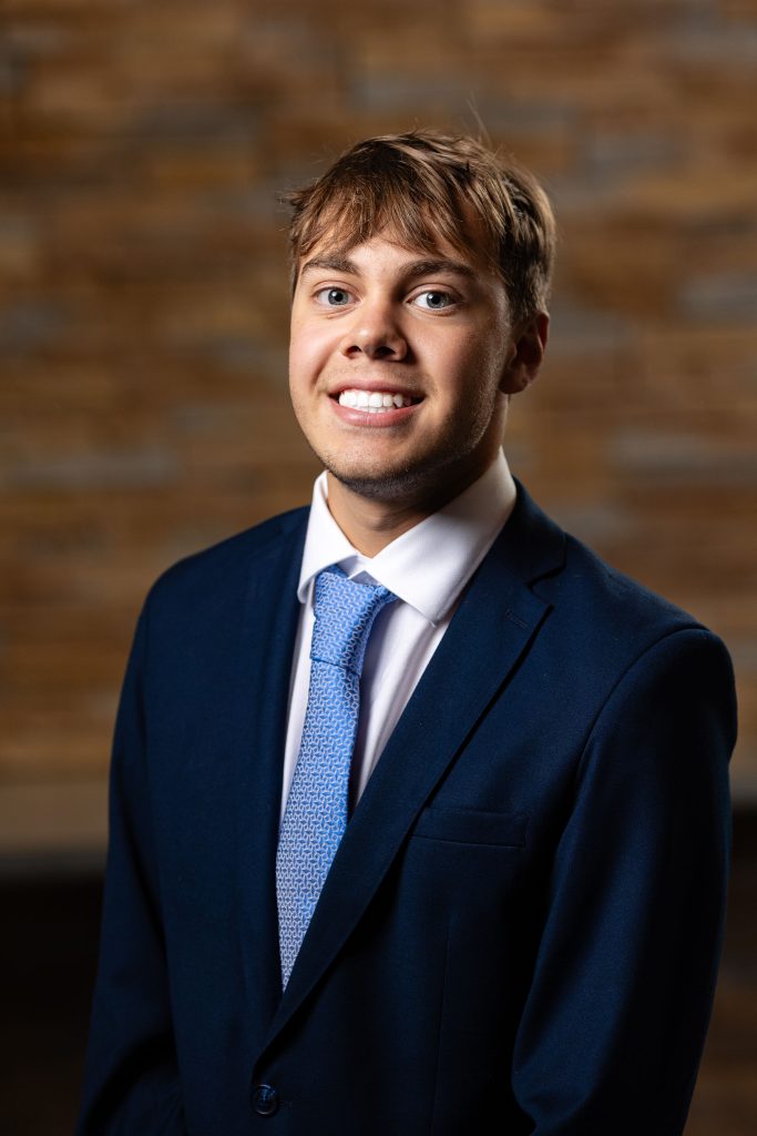 Headshot of Alex Prado