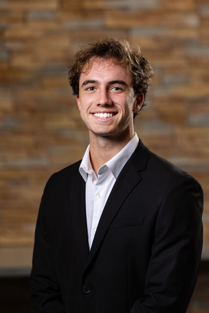 Headshot of Carson Seiler