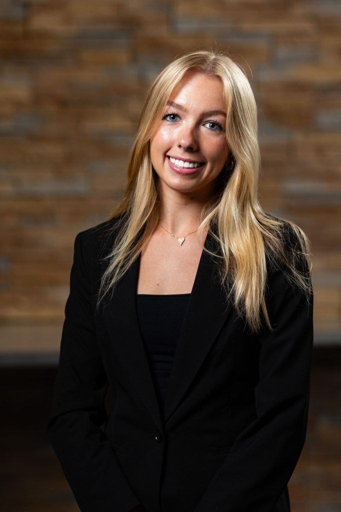 Headshot of Caroline Sutton